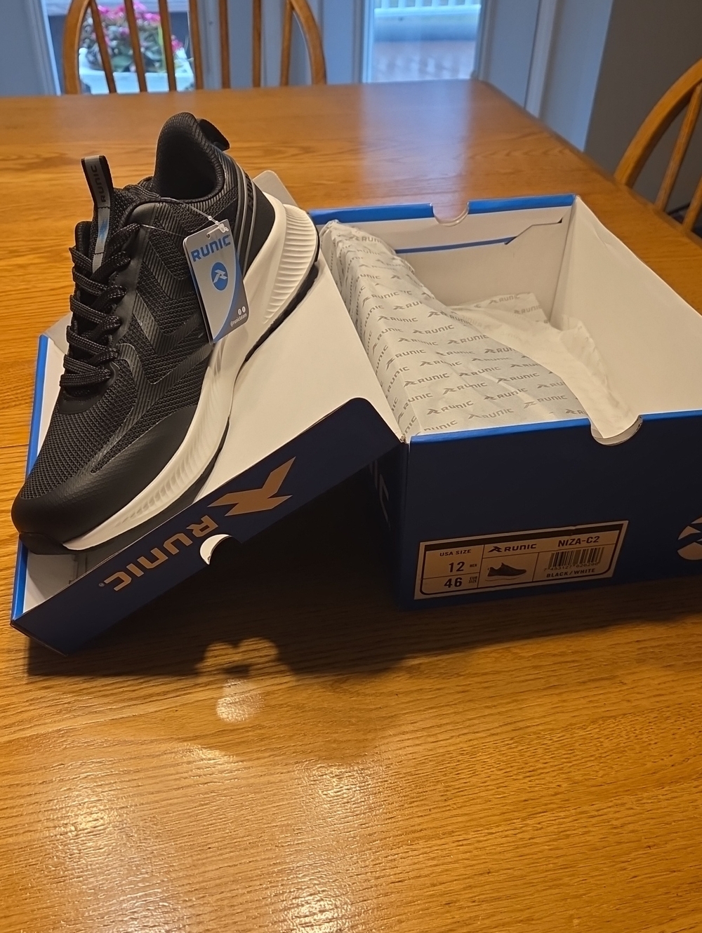 RUNIC Men's Black Athletic Sneakers - Lightweight Comfort